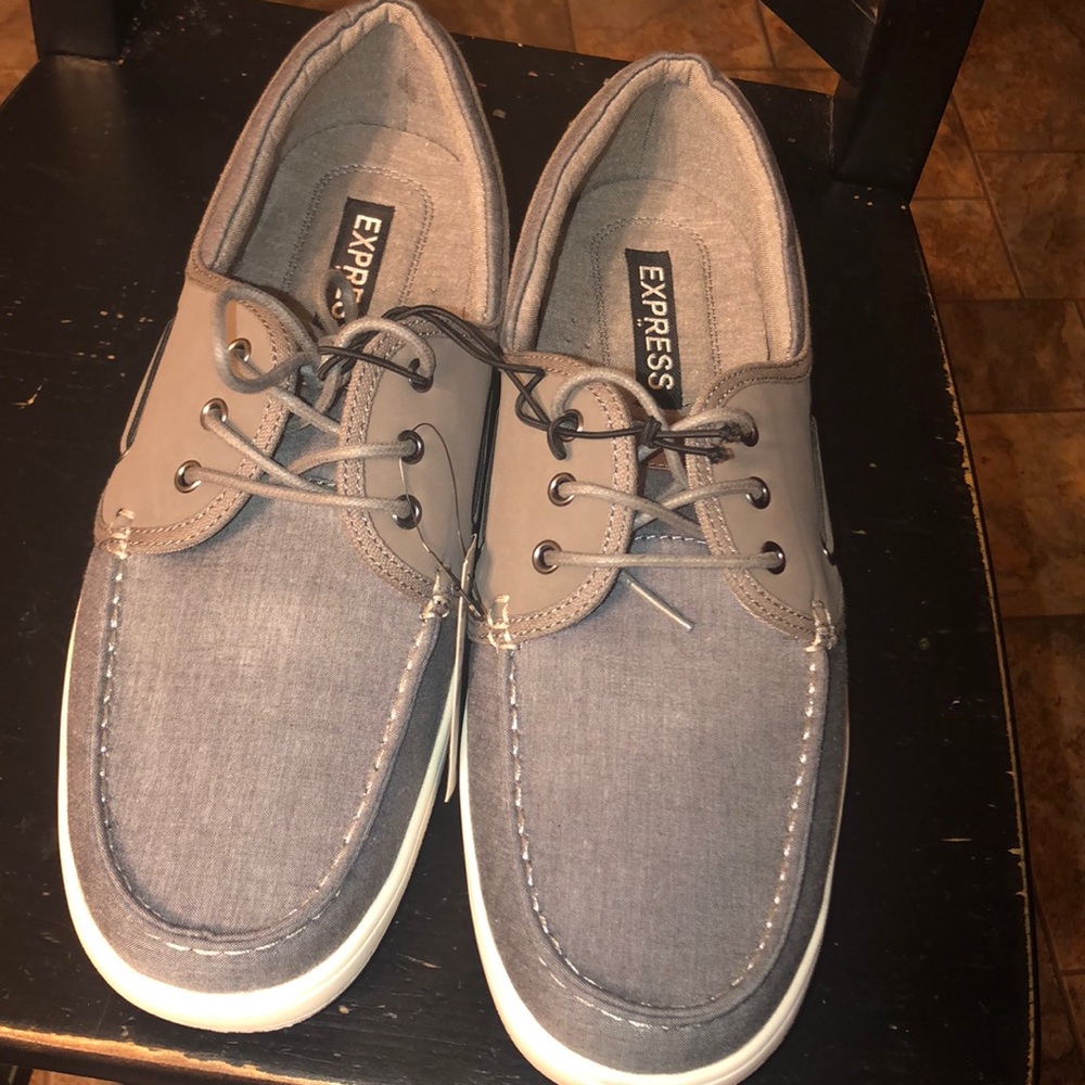 Express men’s boat shoe 12M NWOTBOX